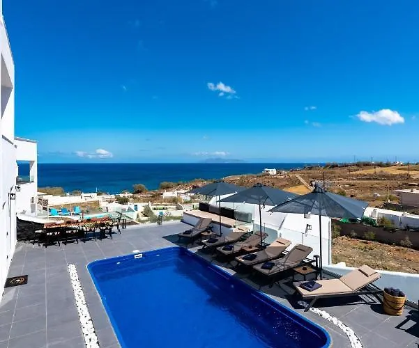 Concha Con Perla * Monolithos (Santorini)